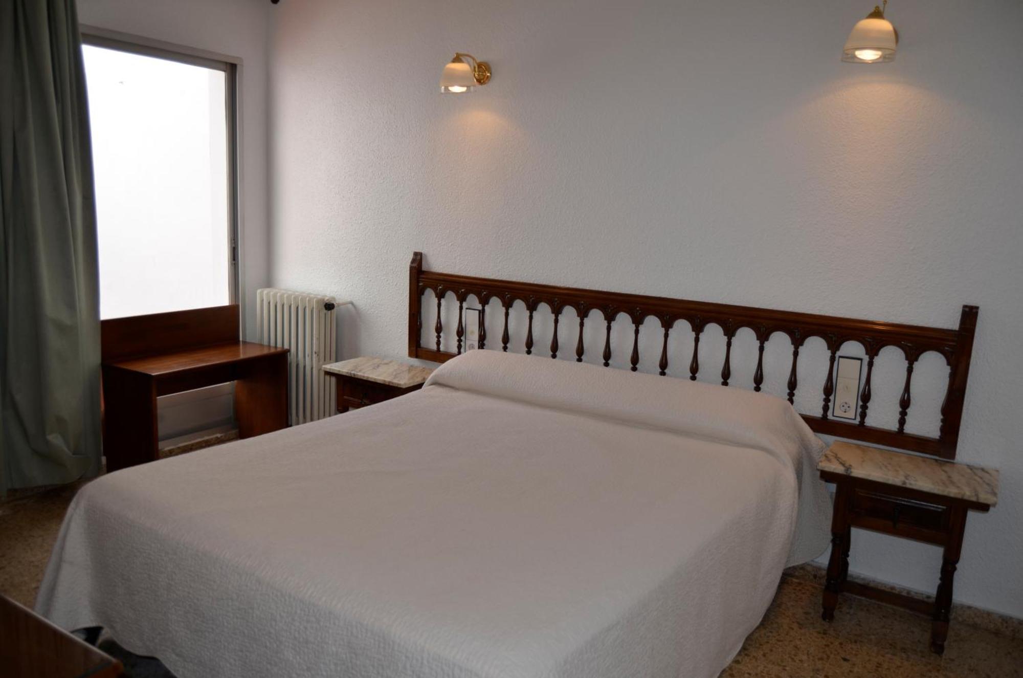 Hostal Blayet Valencia Exterior photo
