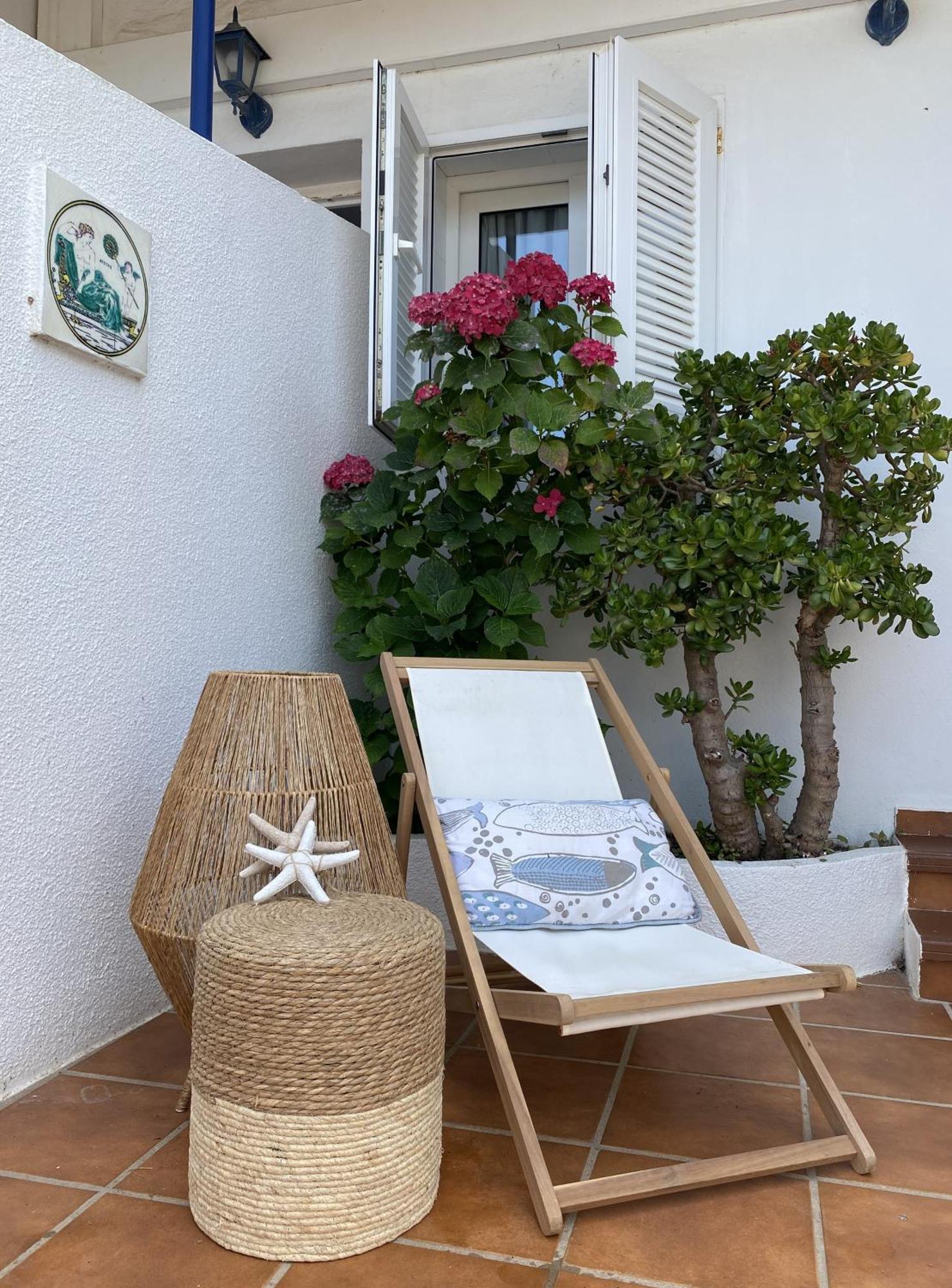 Hostal Blayet Valencia Exterior photo